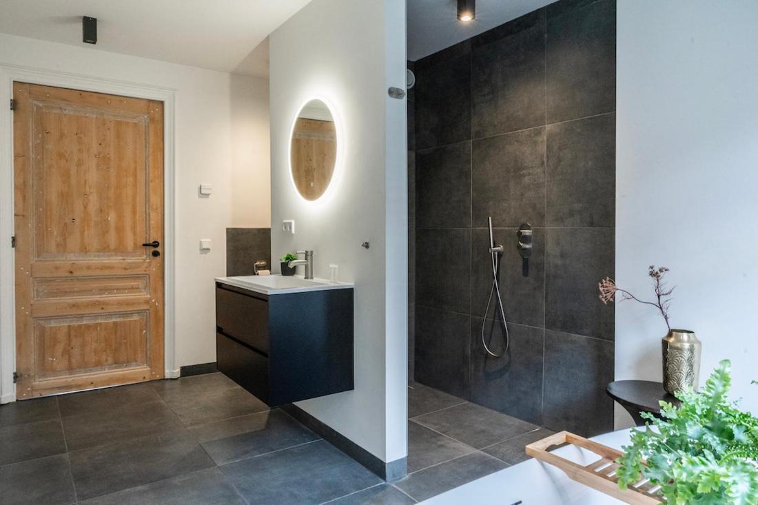 Xxl Loft With Bath Located Stadsvilla تيلبورغ المظهر الخارجي الصورة